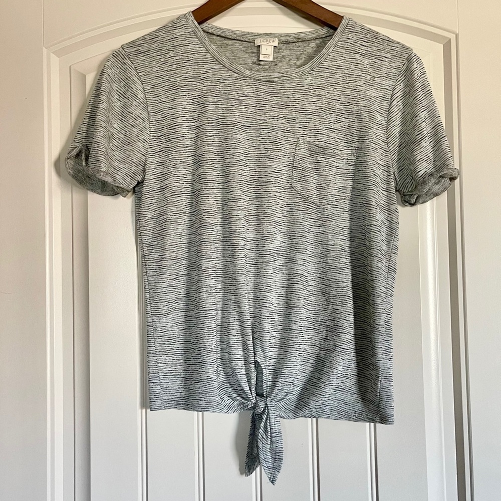 *Donating soon* J Crew light grey top w/ front tie